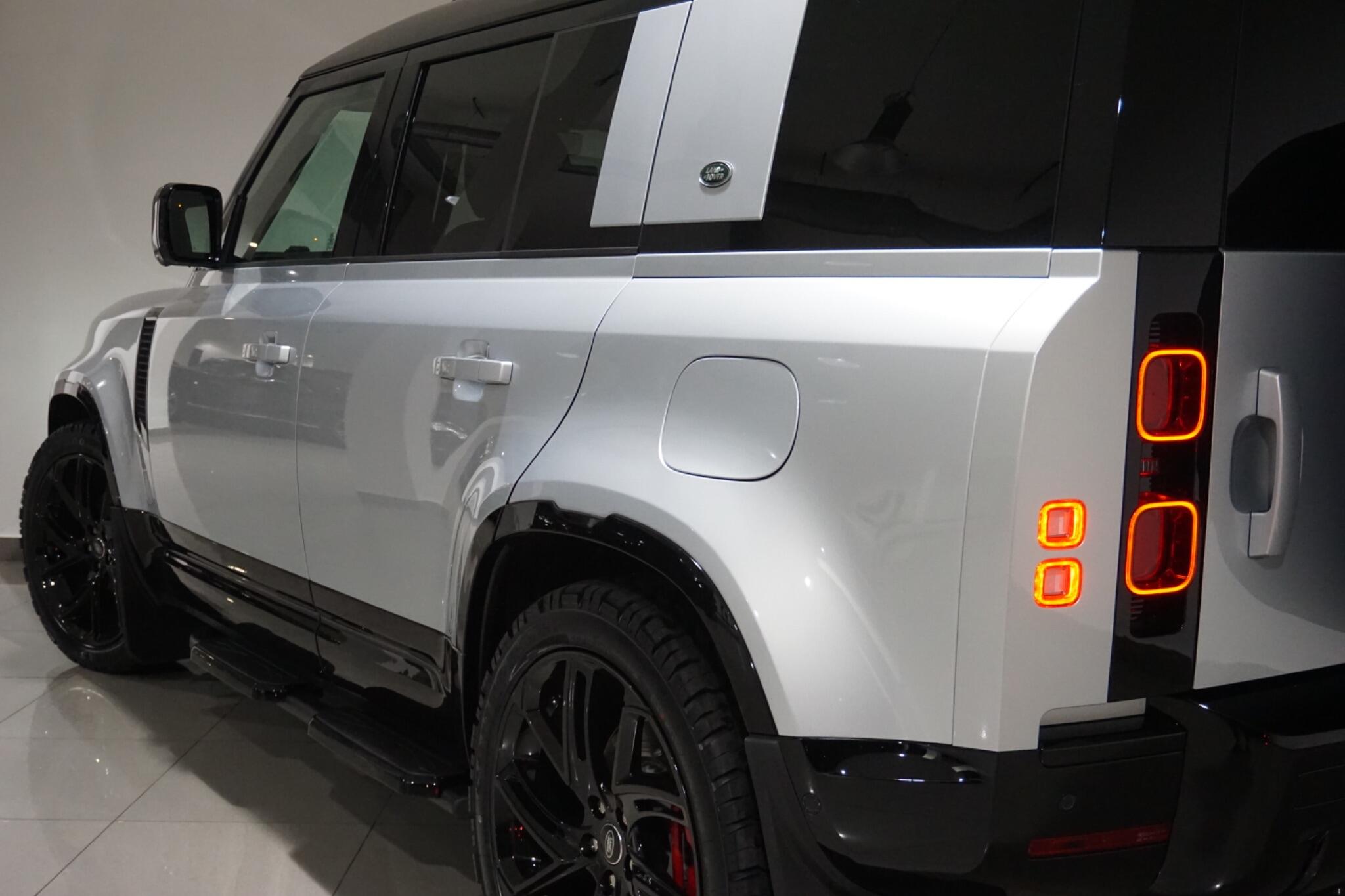 Land Rover Defender 110 2.0 P400e 15.4kWh XS Edition SUV 5dr Petrol Plug-in Hybrid Auto 4WD Euro 6 (s/s) (404 ps)